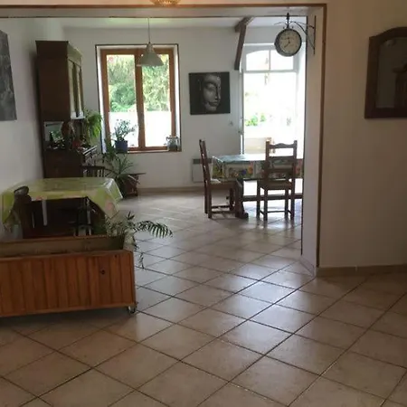 Al Onde D Isis Holiday home Manheulles